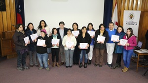 alcalde sabat y entrega de becas